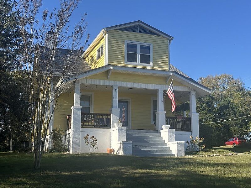 1st image of 2411 Highland Dr