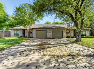 6525 Greenway Rd, Fort Worth, TX 76116