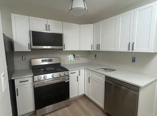 17 B St #B, Boston, MA 02127