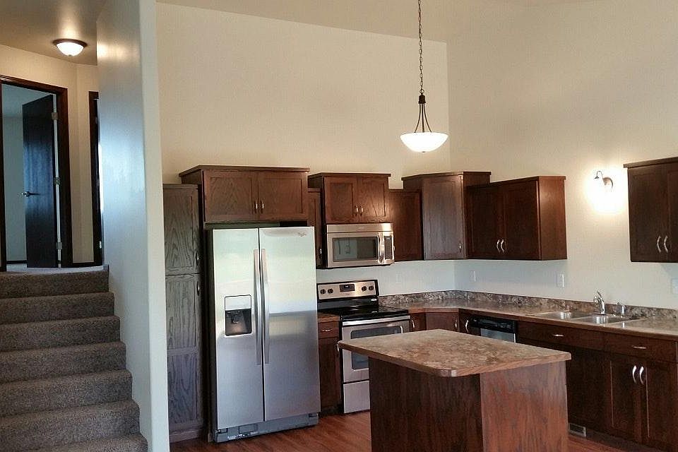 1432 Goldenwood Dr, West Fargo, ND 58078 Zillow