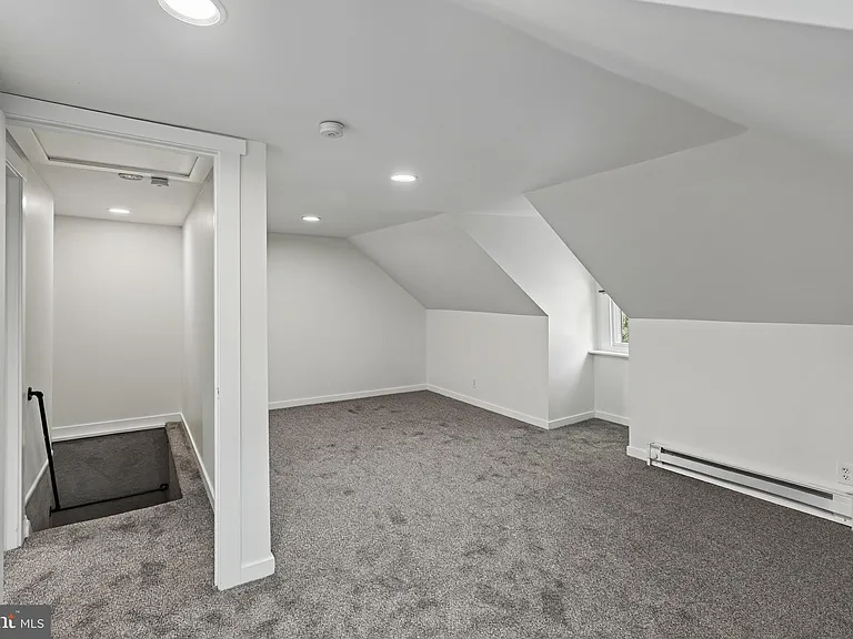 445 E Main St #2 — Photo 19