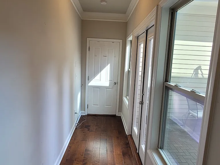 4185 Baverton Dr — Photo 8