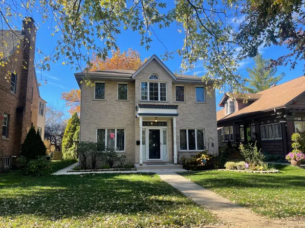 3132 Wenonah Ave, Berwyn, IL 60402