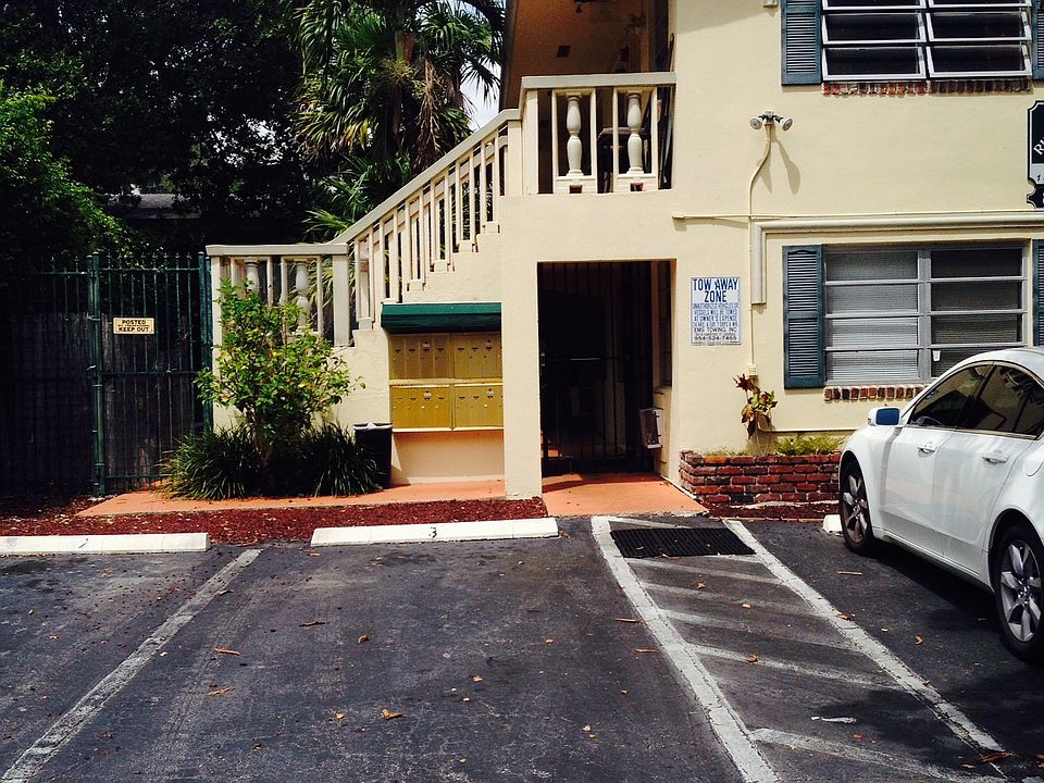1st image of 247 Nugent Ave APT 10
