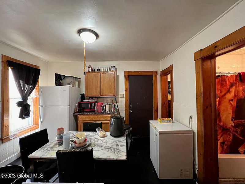 5th image of 604 3rd Street