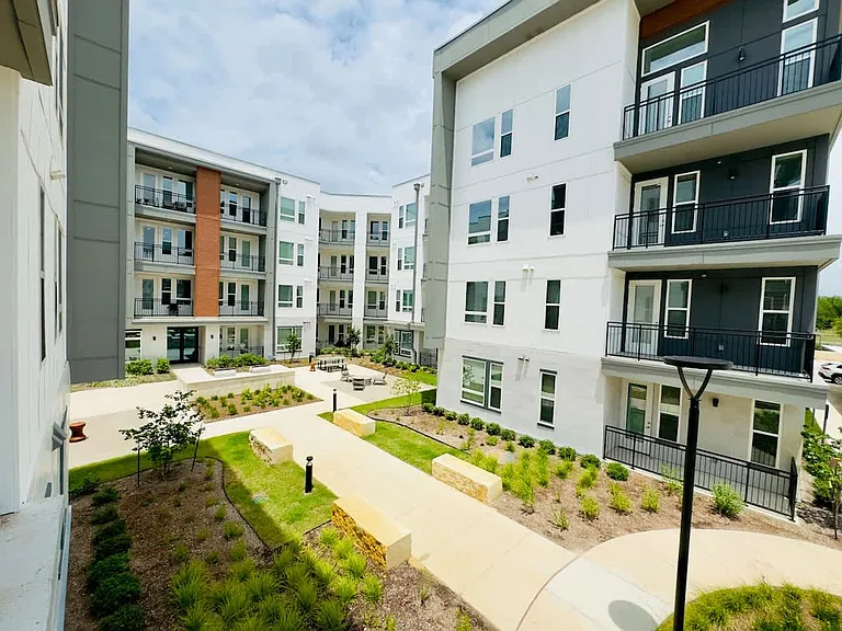 12208 Tech Ridge Blvd #1-ID1490132P — Photo 22