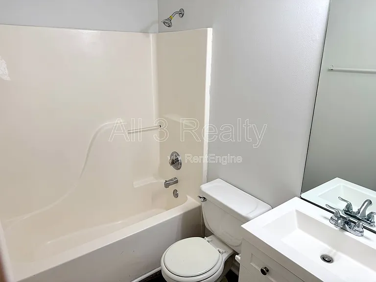 545 Plantation Cv — Photo 15