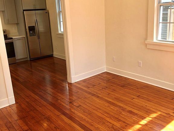 5th image of 3233 Loyola Ave #3229