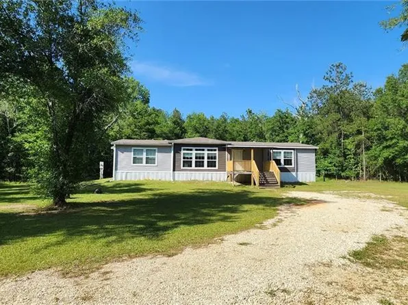 49266 Woodhaven Rd, Tickfaw, LA 70466