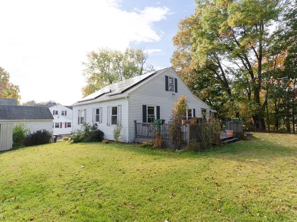 10 Ridgewood Ave, Southbridge, MA 01550