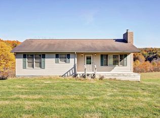 1082 N Holtsclaw Rd, Bloomfield, IN 47424