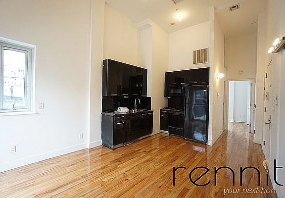2nd image of 172 Meserole St APT 3A