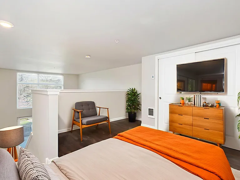 Ludwig Apartments — Photo 11