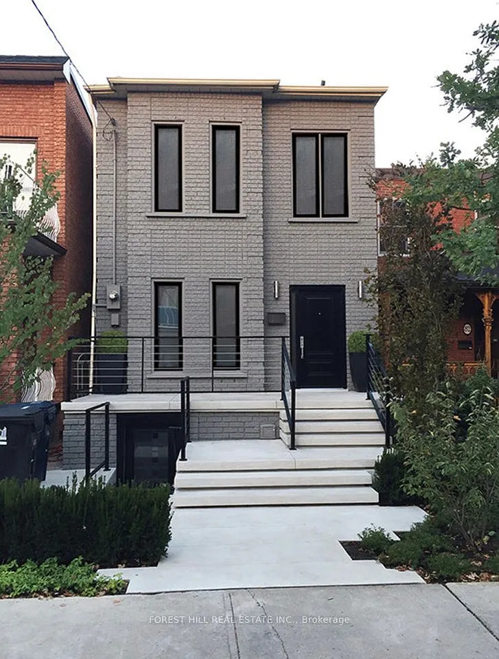 1 bed, $2,000 — Photo 1