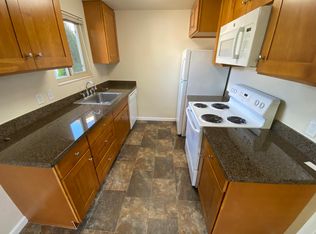 1706 N 46th St APT 3, Seattle, WA 98103