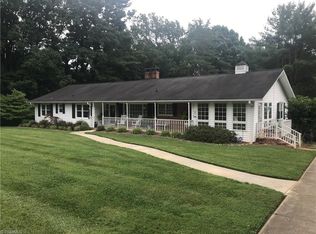 900 Dodson Mill Rd, Pilot Mtn, NC 27041