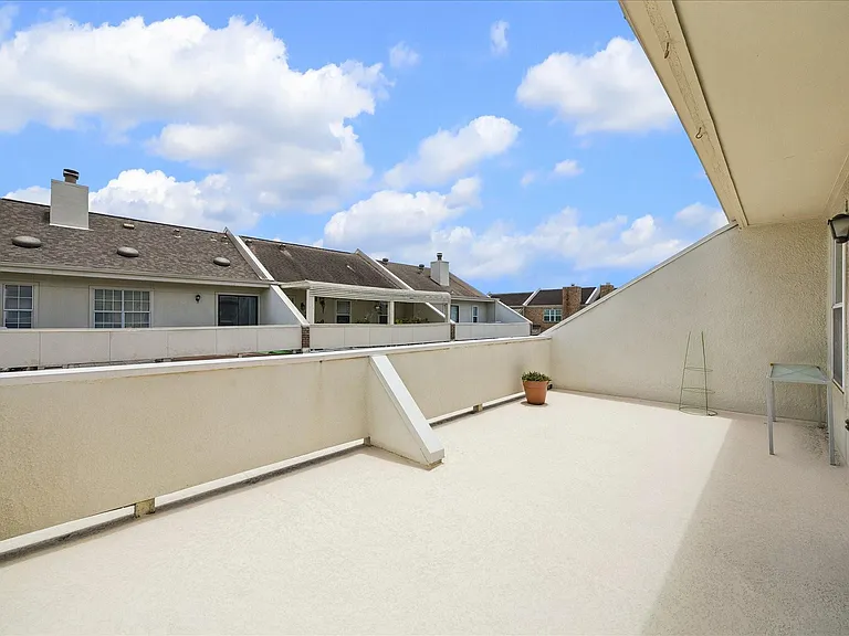 600 Wilcrest Dr #57 — Photo 17