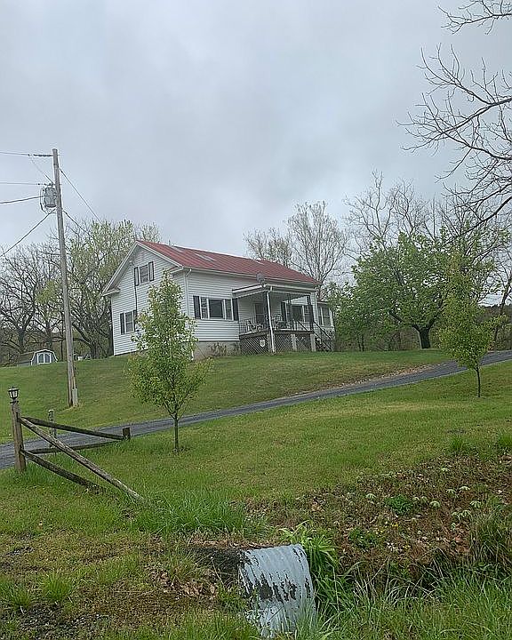 1st image of 276 Walkers Chapel Ln