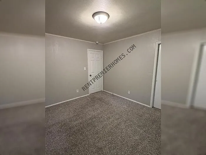 1710 Cedarhurst Dr — Photo 12