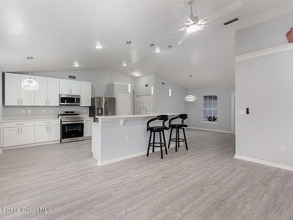 5th image of 3967 Tangle Dr