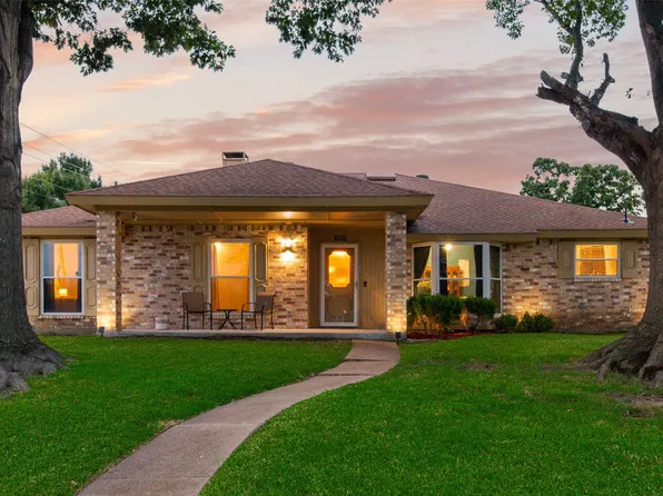 800 Brownfield Dr, Mesquite, TX 75150