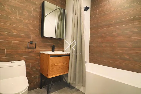 Rented by Yaffa Realty LLC | media 22