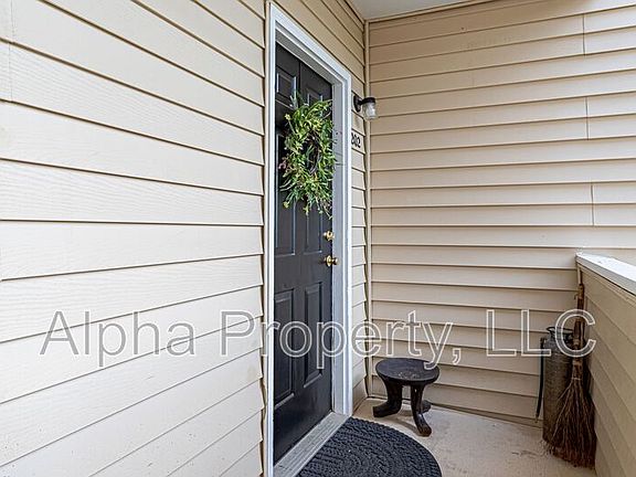 4th image of 2601 Duncan Chapel Rd #J202