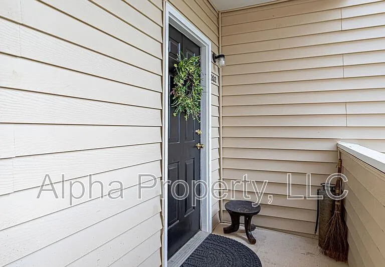 2601 Duncan Chapel Rd #J202 — Photo 4