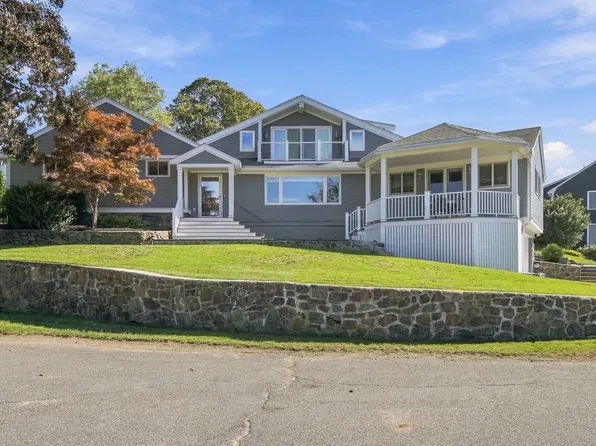 15 Indianhead Cir, Marblehead, MA 01945