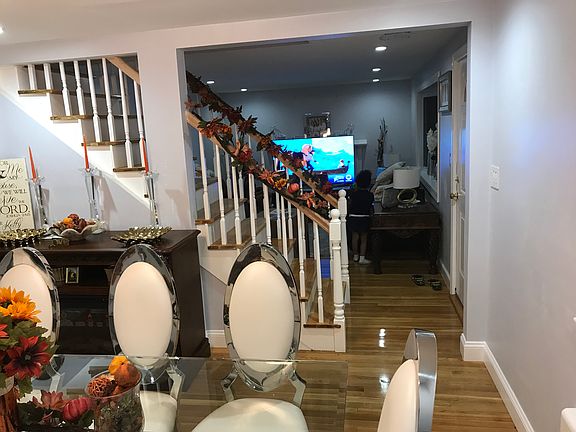 2nd image of 90 Carey Cir