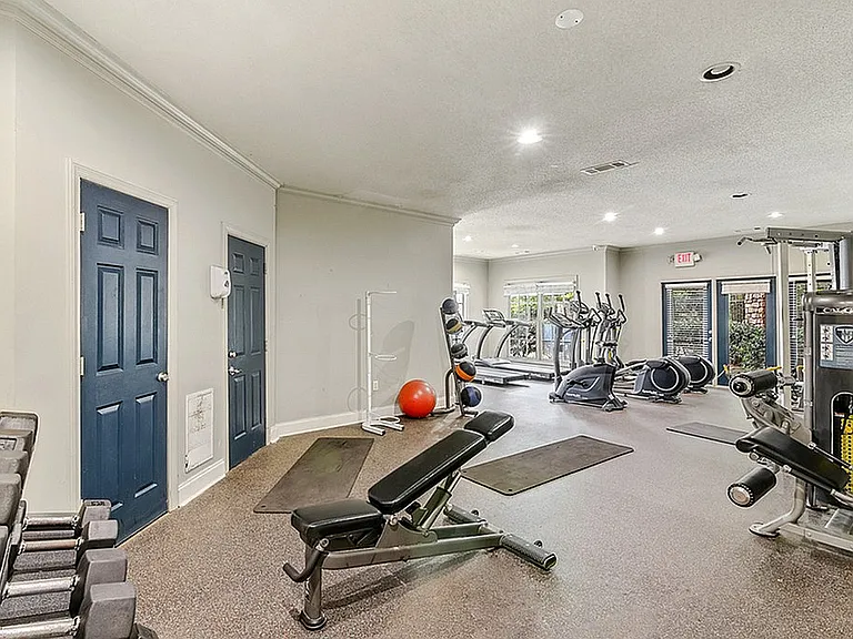Interior - Fitness Center_001