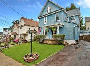 423 E Warren St, Dunmore, PA 18512