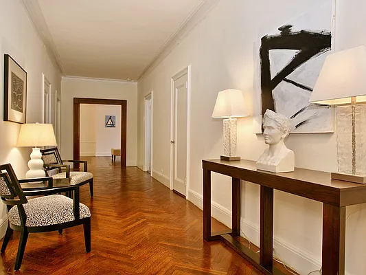 Sold by Sotheby's International Realty | media 38