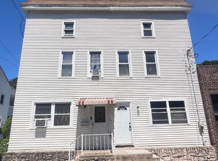 215 W Rowe St, Tamaqua, PA 18252