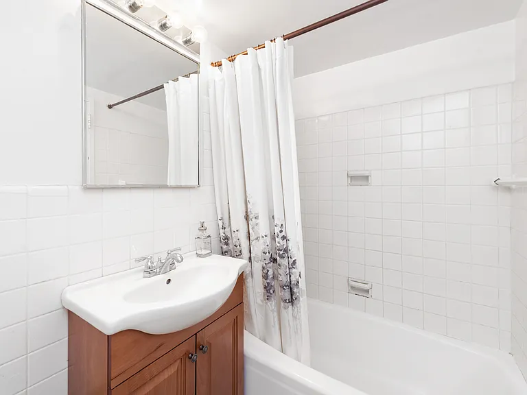 35 E 38th St #4K — Photo 7