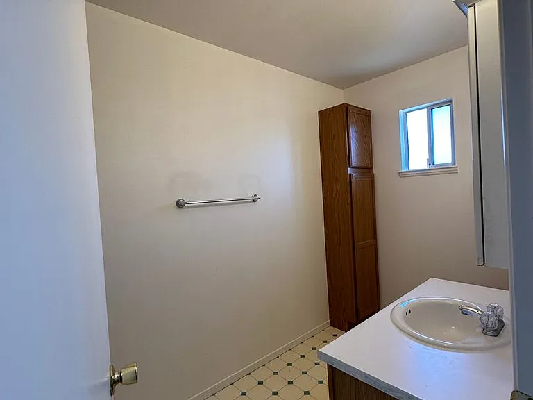 619 Military E — Photo 16