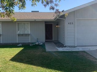 425 Beverly Pl, Exeter, CA 93221