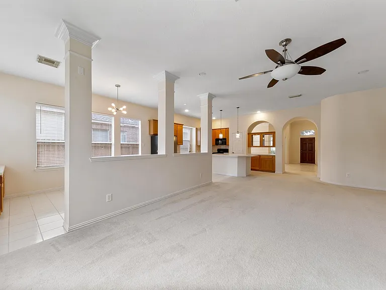 16027 Belleshire Ln — Photo 6