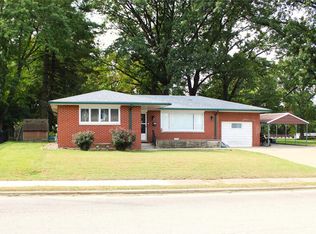 823 Danforth St, Alton, IL 62002