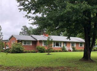 6017 Laurel Knoll Dr, Pleasant Garden, NC 27313