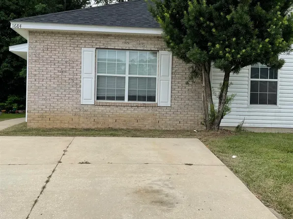 1684 Corey Wood Cir, Tallahassee, FL 32304