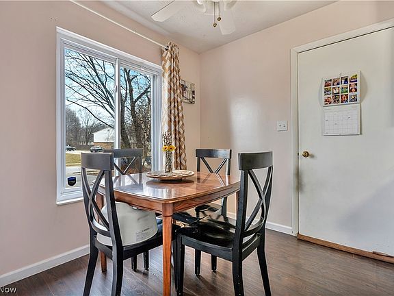 3rd image of 2344 Echo Valley Dr