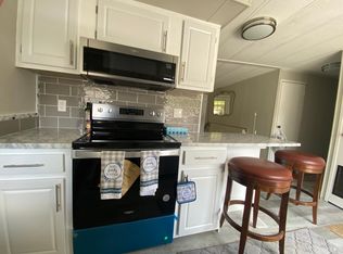 36723 Spring Rd, Fruitland Park, FL 34731
