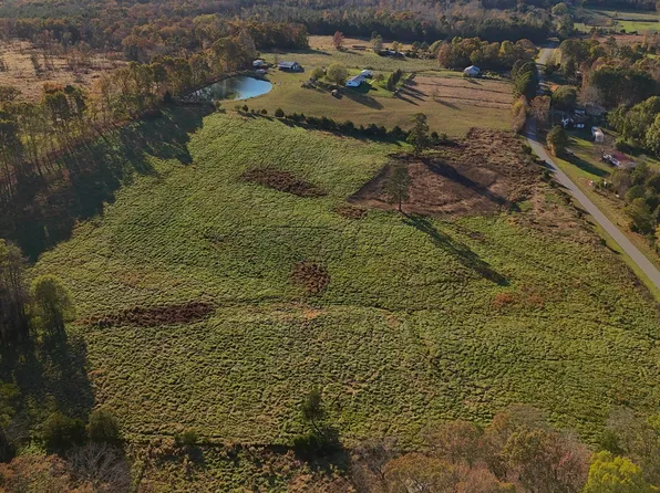 321 Gilliland Rd #2, Siler City, NC 27344