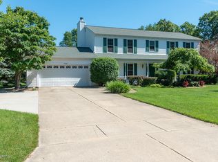 5530 Swallow Ave, Kalamazoo, MI 49009