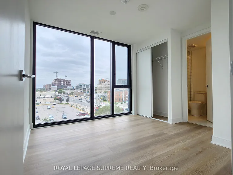 86 Dundas St E #402 — Photo 12