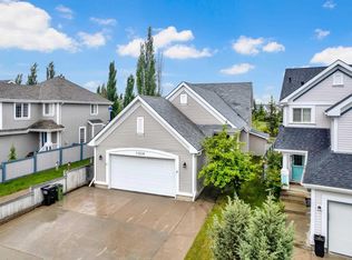 1328 80th St SW, Edmonton, AB T6X1H4