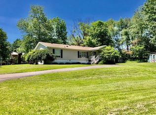 114 Bennett Dr, Ellwood City, PA 16117