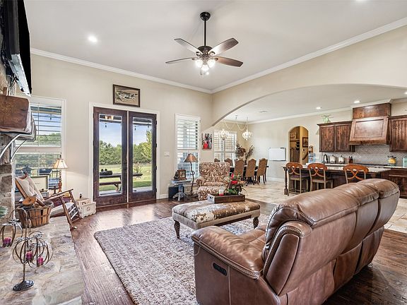 5th image of 4180 N Smith Rd