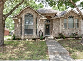 2221 Creek Royal Dr, Mesquite, TX 75181